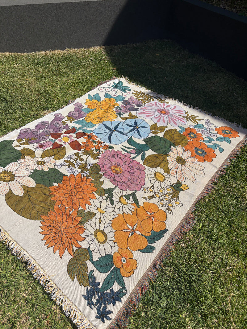 Laurelle Blanket